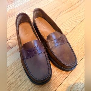 G.H. Bass Brown/Tan Leather Loafer Womens Weejuns - esque Sz 8 1/2